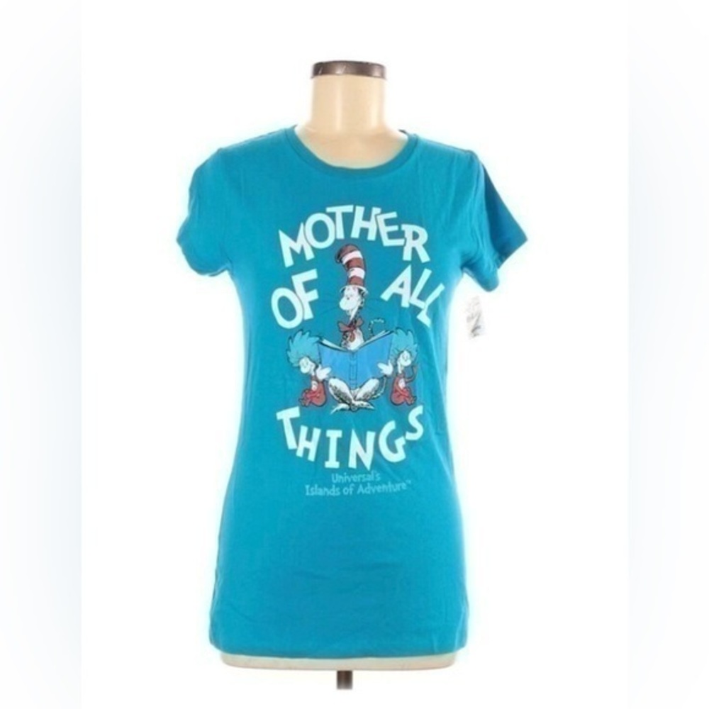 🌈“Mother of all things” Universal Studios Shirt​